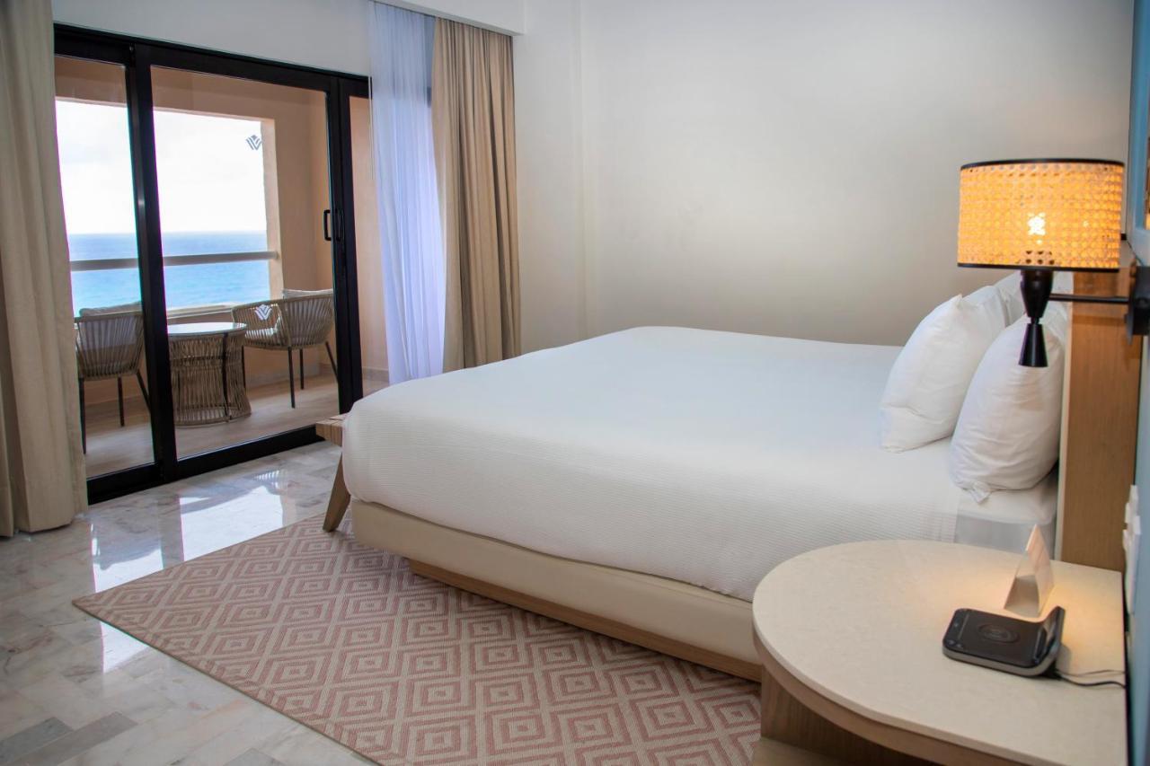 Executive King Suite Ocean View Non-Smoking,1365838142:JPEG