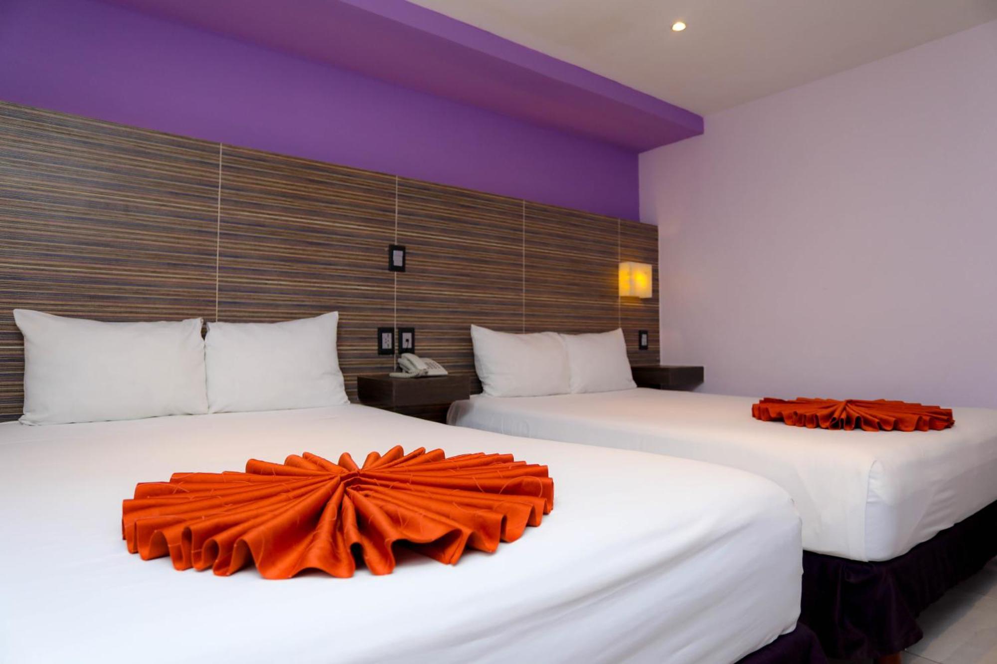 Twin Room,1585499531:JPEG