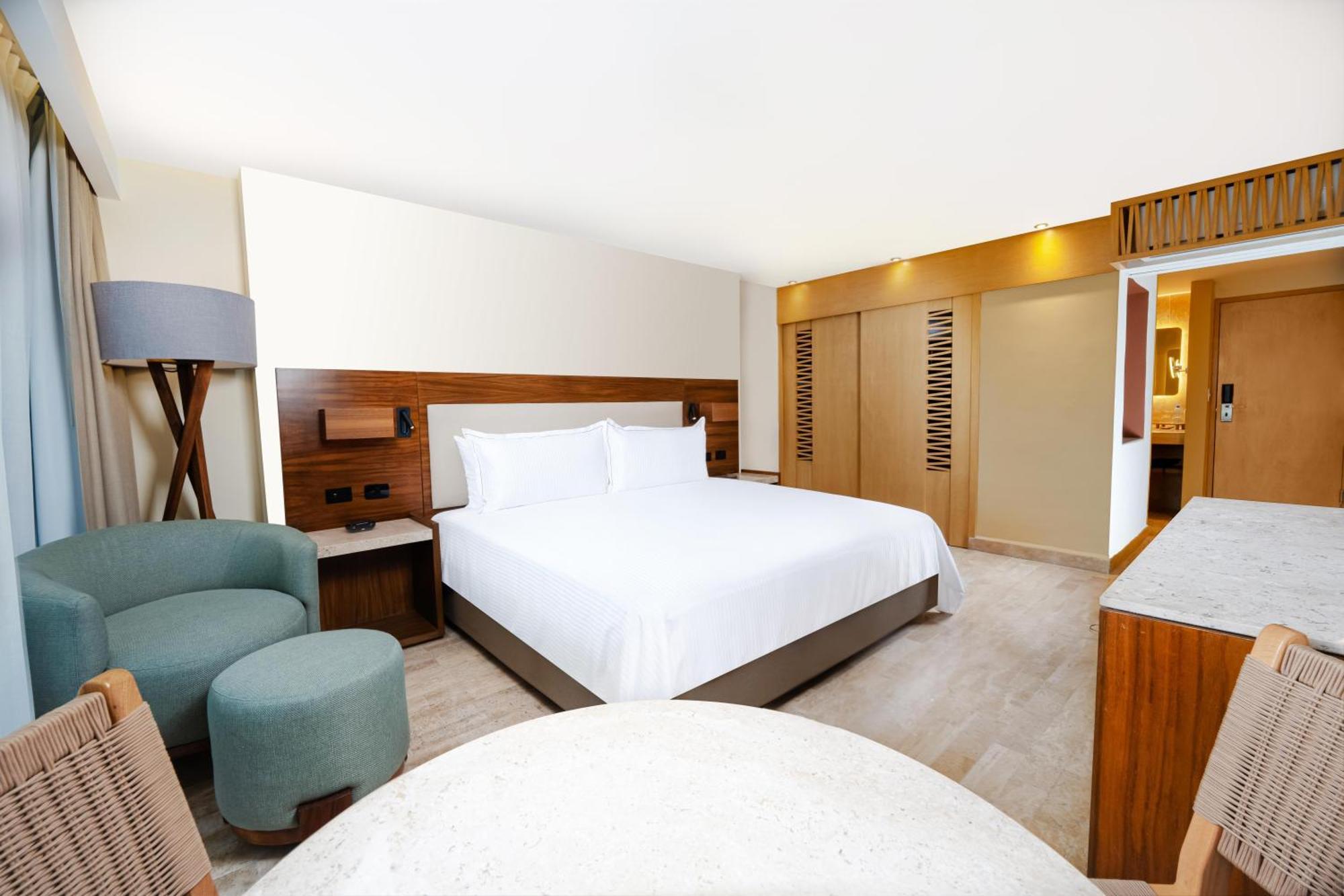Standard Room,1651199398:JPEG